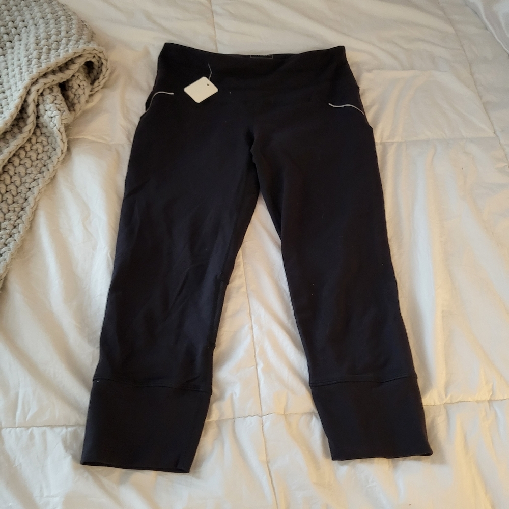 black Athleta leggings - Picture 1 of 10